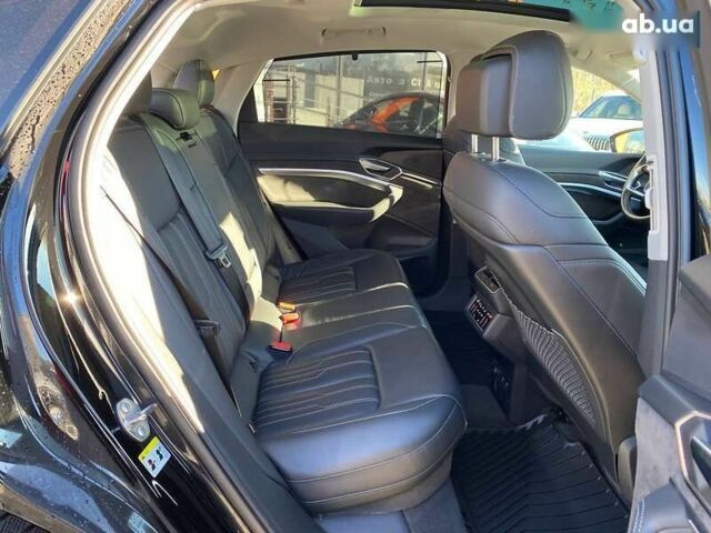 Ауді E-Tron, об'ємом двигуна 0 л та пробігом 61 тис. км за 36500 $, фото 24 на Automoto.ua