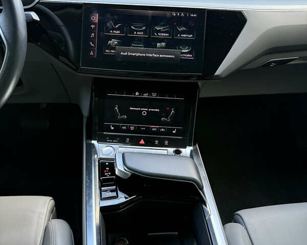 Ауди E-Tron, объемом двигателя 0 л и пробегом 81 тыс. км за 34999 $, фото 29 на Automoto.ua