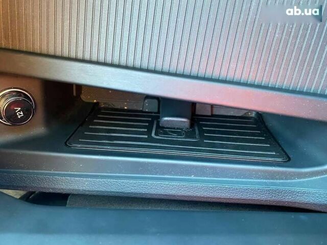 Ауді E-Tron, об'ємом двигуна 0 л та пробігом 61 тис. км за 36500 $, фото 17 на Automoto.ua