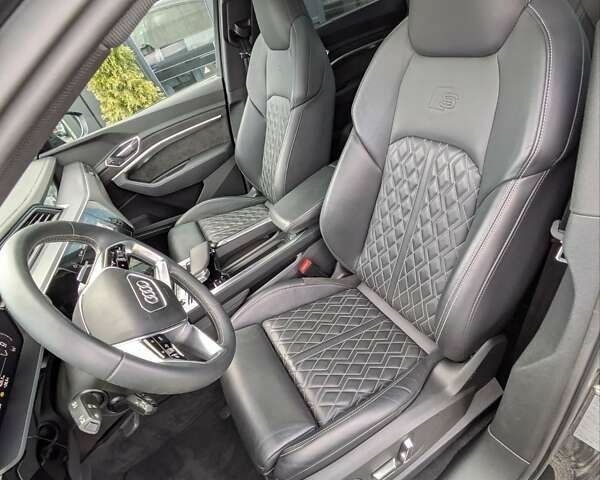 Ауди E-Tron, объемом двигателя 0 л и пробегом 62 тыс. км за 38900 $, фото 25 на Automoto.ua