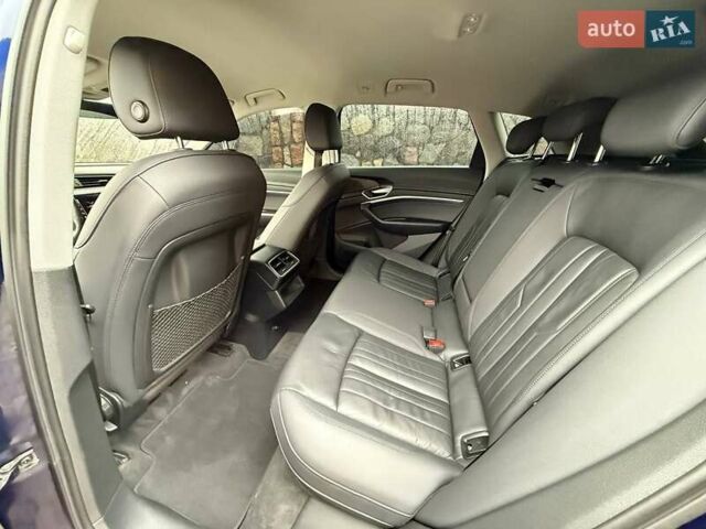 Ауди E-Tron, объемом двигателя 0 л и пробегом 147 тыс. км за 25900 $, фото 19 на Automoto.ua