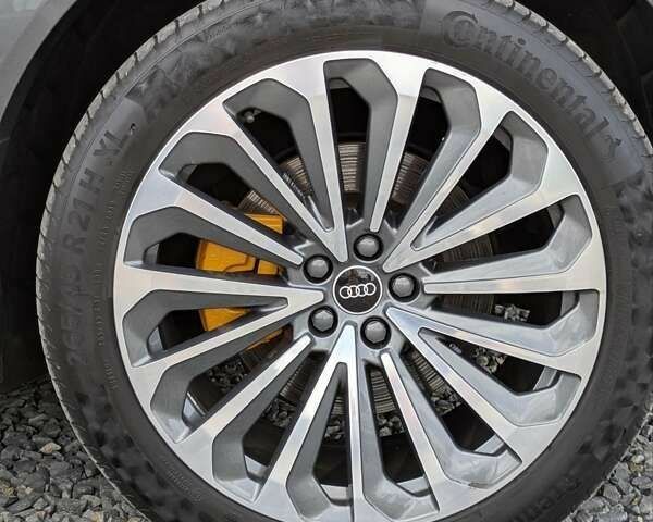 Ауди E-Tron, объемом двигателя 0 л и пробегом 62 тыс. км за 38900 $, фото 22 на Automoto.ua