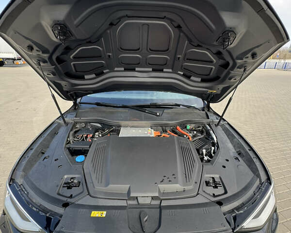 Ауди E-Tron, объемом двигателя 0 л и пробегом 144 тыс. км за 25000 $, фото 51 на Automoto.ua