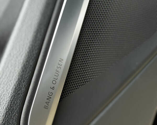 Ауди E-Tron, объемом двигателя 0 л и пробегом 95 тыс. км за 28750 $, фото 21 на Automoto.ua