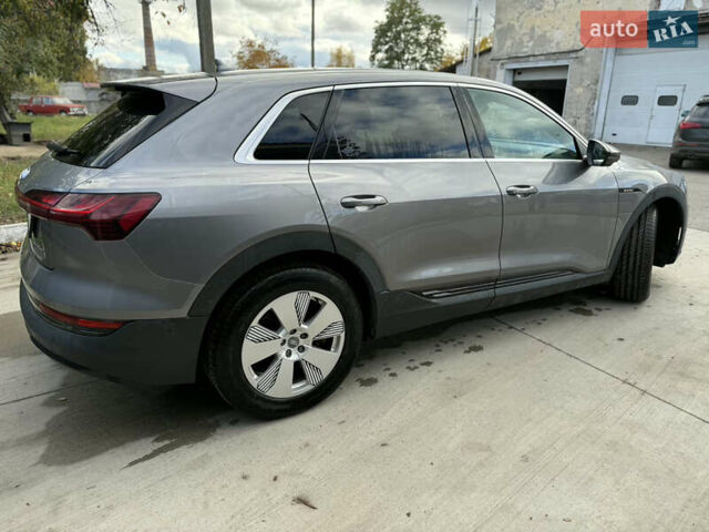Ауди E-Tron, объемом двигателя 0 л и пробегом 80 тыс. км за 27999 $, фото 4 на Automoto.ua