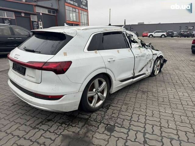 Ауди E-Tron, объемом двигателя 0 л и пробегом 40 тыс. км за 13200 $, фото 6 на Automoto.ua