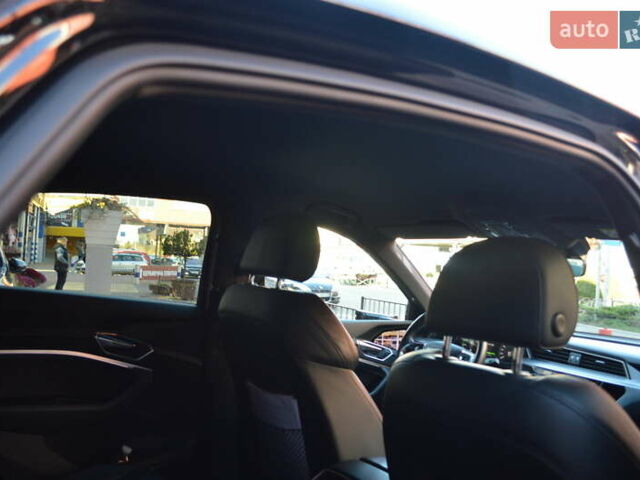 Ауди E-Tron, объемом двигателя 0 л и пробегом 59 тыс. км за 35900 $, фото 45 на Automoto.ua