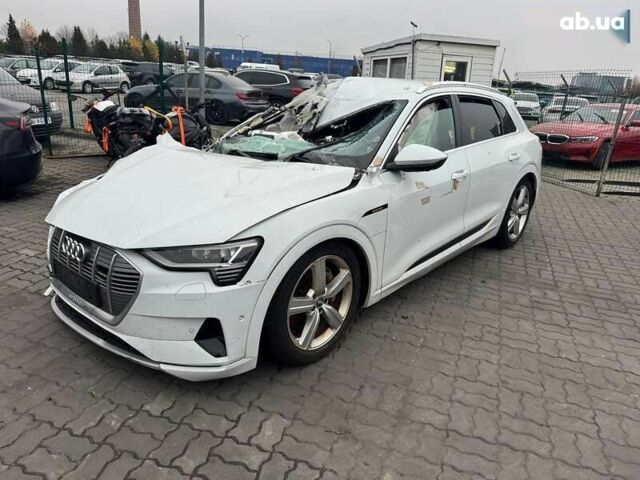 Ауди E-Tron, объемом двигателя 0 л и пробегом 40 тыс. км за 13200 $, фото 2 на Automoto.ua
