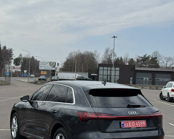 Ауди E-Tron, объемом двигателя 0 л и пробегом 144 тыс. км за 25000 $, фото 6 на Automoto.ua