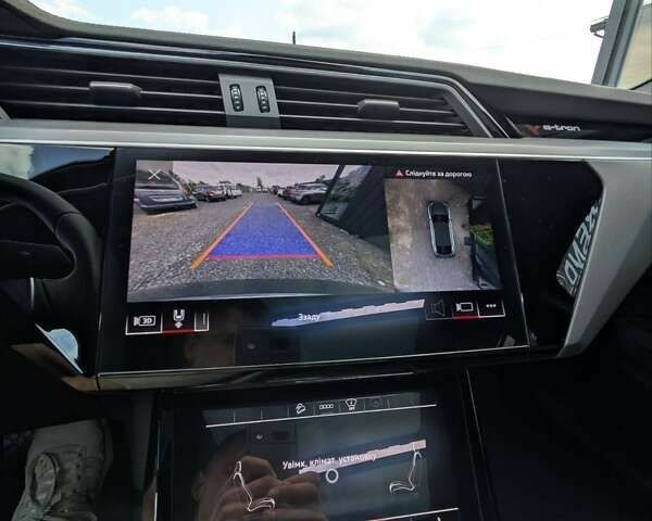 Ауди E-Tron, объемом двигателя 0 л и пробегом 62 тыс. км за 38900 $, фото 26 на Automoto.ua