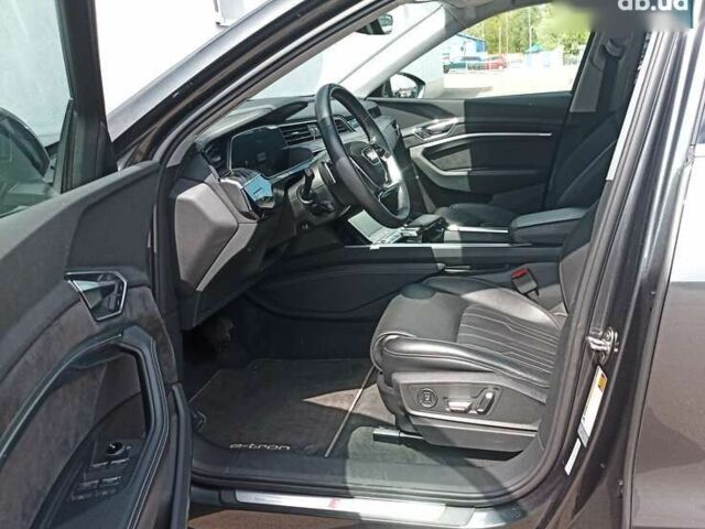 Ауді E-Tron, об'ємом двигуна 0 л та пробігом 37 тис. км за 35800 $, фото 9 на Automoto.ua