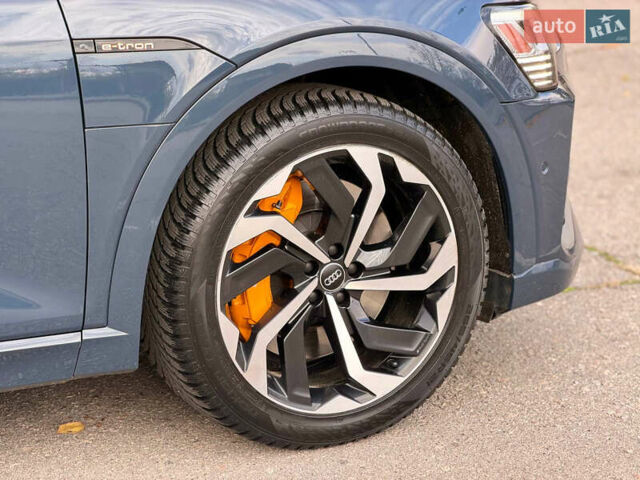 Ауди E-Tron, объемом двигателя 0 л и пробегом 83 тыс. км за 39000 $, фото 5 на Automoto.ua