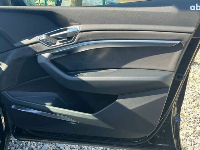 Ауді E-Tron, об'ємом двигуна 0 л та пробігом 45 тис. км за 33500 $, фото 25 на Automoto.ua