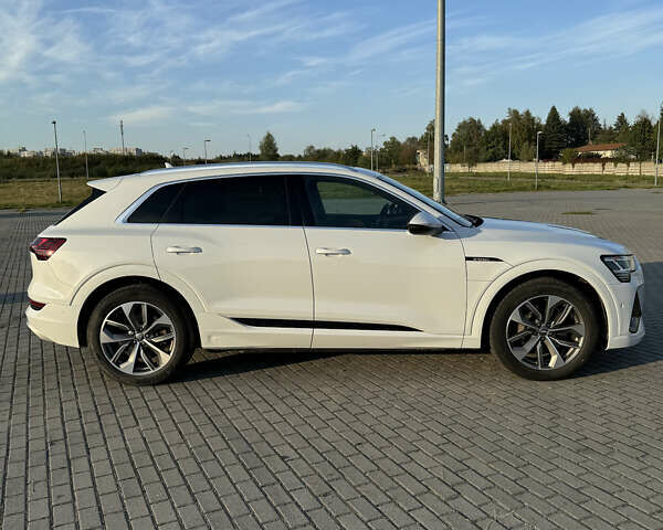 Ауді E-Tron 2020 у Львові на Automoto.ua Ауді E-Tron, об'ємом двигуна 0 л та пробігом 92 тис. км за 29900 $, фото 6 на Automoto.ua