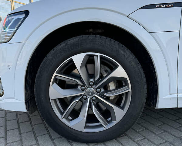 Ауді E-Tron 2020 у Львові на Automoto.ua Ауді E-Tron, об'ємом двигуна 0 л та пробігом 92 тис. км за 29900 $, фото 17 на Automoto.ua