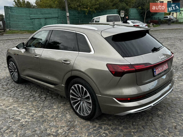 Ауди E-Tron, объемом двигателя 0 л и пробегом 34 тыс. км за 42300 $, фото 3 на Automoto.ua