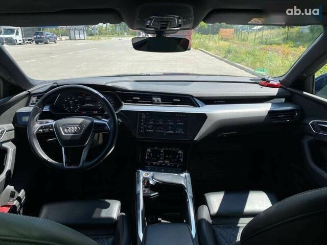 Ауди E-Tron, объемом двигателя 0 л и пробегом 72 тыс. км за 42390 $, фото 25 на Automoto.ua