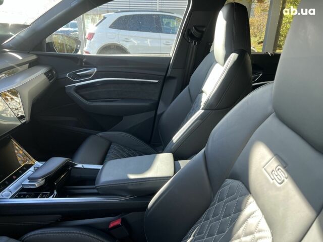 Ауди E-Tron, объемом двигателя 0 л и пробегом 30 тыс. км за 59665 $, фото 16 на Automoto.ua