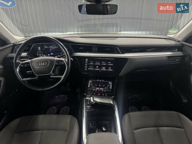 Ауді E-Tron, об'ємом двигуна 0 л та пробігом 190 тис. км за 23999 $, фото 4 на Automoto.ua