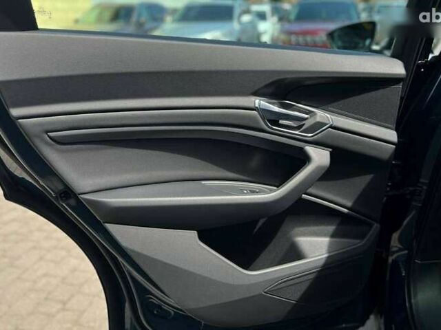 Ауди E-Tron, объемом двигателя 0 л и пробегом 45 тыс. км за 34300 $, фото 21 на Automoto.ua