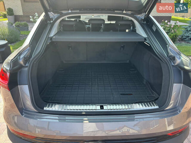 Ауди E-Tron, объемом двигателя 0 л и пробегом 40 тыс. км за 35000 $, фото 6 на Automoto.ua