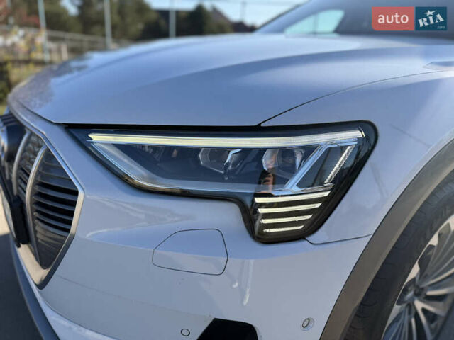 Ауді E-Tron, об'ємом двигуна 0 л та пробігом 129 тис. км за 28500 $, фото 27 на Automoto.ua