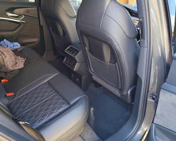 Ауді E-Tron, об'ємом двигуна 0 л та пробігом 94 тис. км за 39900 $, фото 15 на Automoto.ua