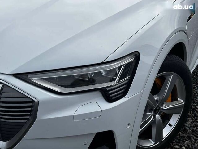 Ауди E-Tron, объемом двигателя 0 л и пробегом 101 тыс. км за 38500 $, фото 5 на Automoto.ua