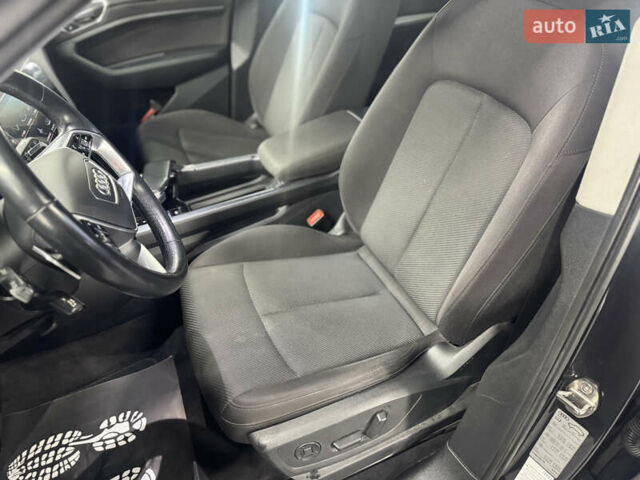 Ауді E-Tron, об'ємом двигуна 0 л та пробігом 190 тис. км за 23999 $, фото 7 на Automoto.ua