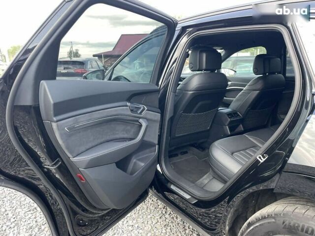 Ауди E-Tron, объемом двигателя 0 л и пробегом 70 тыс. км за 39499 $, фото 24 на Automoto.ua