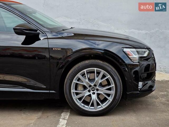Ауди E-Tron, объемом двигателя 0 л и пробегом 40 тыс. км за 45990 $, фото 21 на Automoto.ua