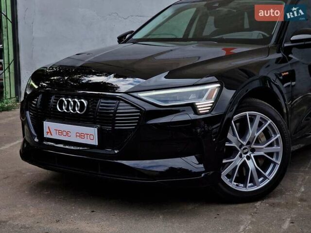 Ауди E-Tron, объемом двигателя 0 л и пробегом 40 тыс. км за 45990 $, фото 10 на Automoto.ua
