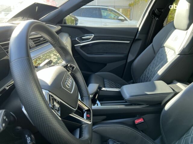 Ауди E-Tron, объемом двигателя 0 л и пробегом 30 тыс. км за 59665 $, фото 29 на Automoto.ua