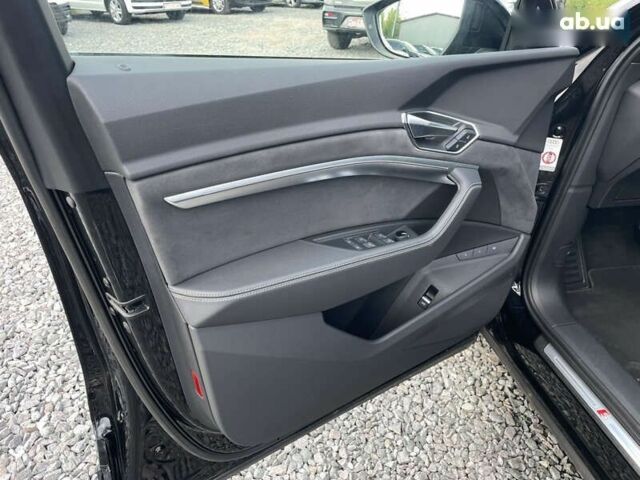 Ауди E-Tron, объемом двигателя 0 л и пробегом 70 тыс. км за 39499 $, фото 11 на Automoto.ua