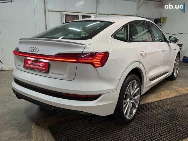 Ауди E-Tron, объемом двигателя 0 л и пробегом 82 тыс. км за 38400 $, фото 18 на Automoto.ua