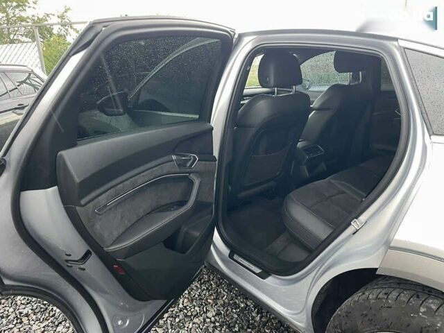 Ауди E-Tron, объемом двигателя 0 л и пробегом 29 тыс. км за 33999 $, фото 11 на Automoto.ua