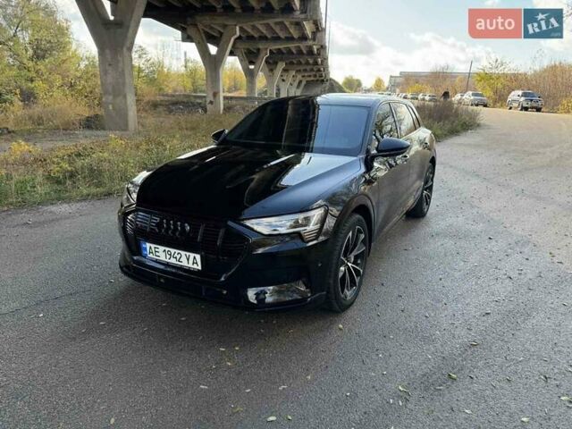 Ауди E-Tron, объемом двигателя 0 л и пробегом 65 тыс. км за 25599 $, фото 18 на Automoto.ua