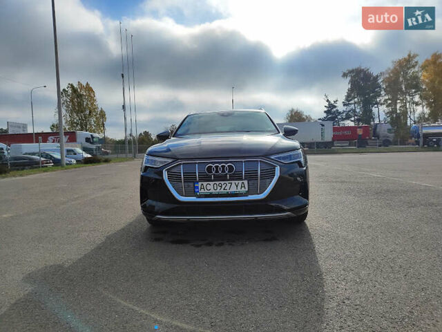 Ауди E-Tron, объемом двигателя 0 л и пробегом 56 тыс. км за 32000 $, фото 7 на Automoto.ua