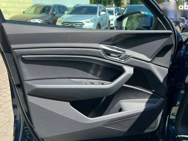 Ауди E-Tron, объемом двигателя 0 л и пробегом 45 тыс. км за 34300 $, фото 9 на Automoto.ua