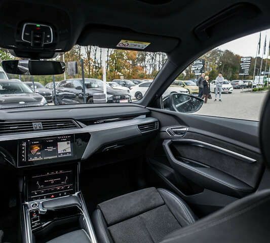 Ауді E-Tron, об'ємом двигуна 0 л та пробігом 75 тис. км за 37900 $, фото 19 на Automoto.ua