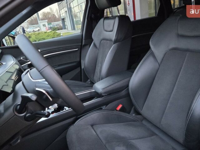 купить новое авто Ауди E-Tron 2021 года от официального дилера E-Car Ауди фото