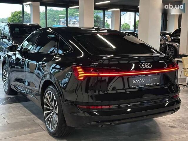 Ауди E-Tron, объемом двигателя 0 л и пробегом 69 тыс. км за 35000 $, фото 11 на Automoto.ua