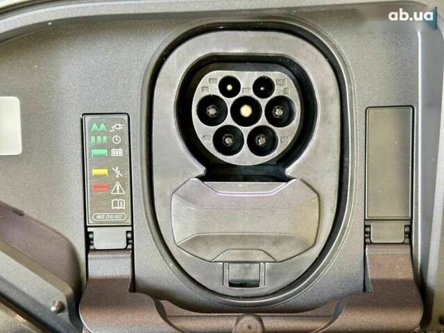 Ауди E-Tron, объемом двигателя 0 л и пробегом 76 тыс. км за 45700 $, фото 13 на Automoto.ua