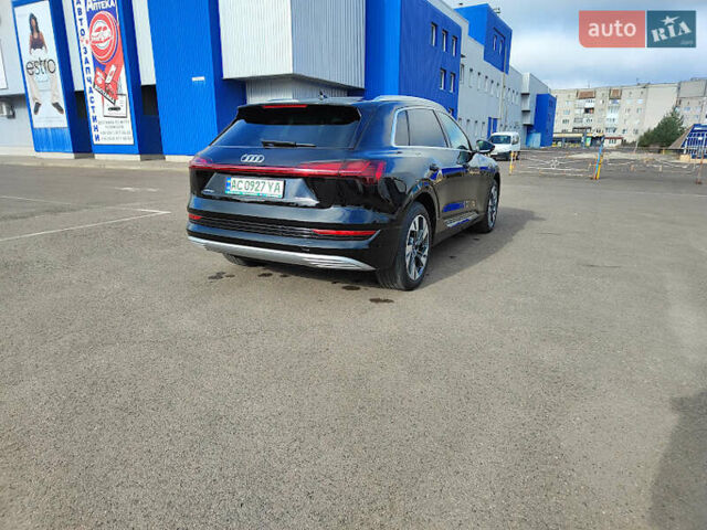 Ауди E-Tron, объемом двигателя 0 л и пробегом 56 тыс. км за 32000 $, фото 8 на Automoto.ua
