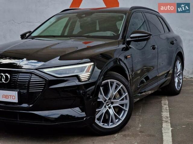 Ауди E-Tron, объемом двигателя 0 л и пробегом 40 тыс. км за 45990 $, фото 9 на Automoto.ua