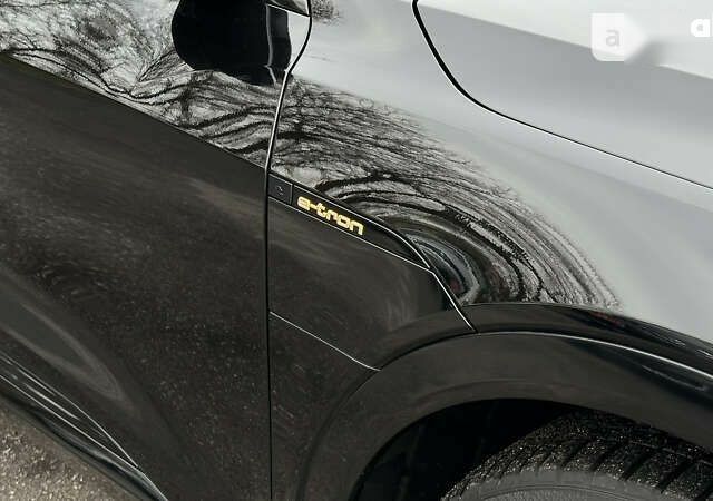 Ауди E-Tron, объемом двигателя 0 л и пробегом 37 тыс. км за 38100 $, фото 25 на Automoto.ua