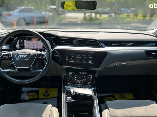 Ауди E-Tron, объемом двигателя 0 л и пробегом 57 тыс. км за 37900 $, фото 14 на Automoto.ua