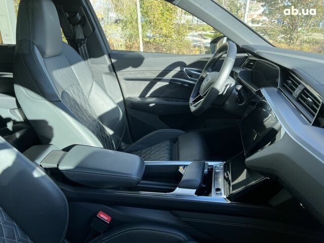 Ауди E-Tron, объемом двигателя 0 л и пробегом 30 тыс. км за 59665 $, фото 25 на Automoto.ua