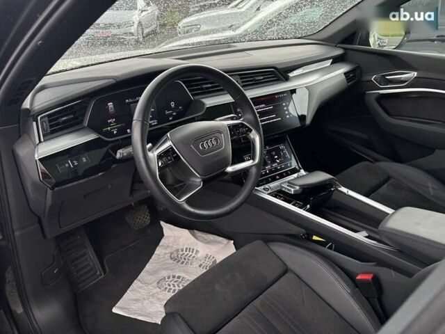 Ауди E-Tron, объемом двигателя 0 л и пробегом 73 тыс. км за 37300 $, фото 12 на Automoto.ua