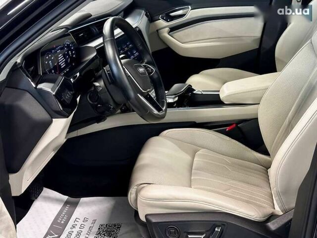 Ауди E-Tron, объемом двигателя 0 л и пробегом 69 тыс. км за 35000 $, фото 21 на Automoto.ua